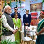रायपुर : प्रधानमंत्री श्री नरेंद्र मोदी से रूबरू हुईं छत्तीसगढ़ की महिला उद्यमी हीना